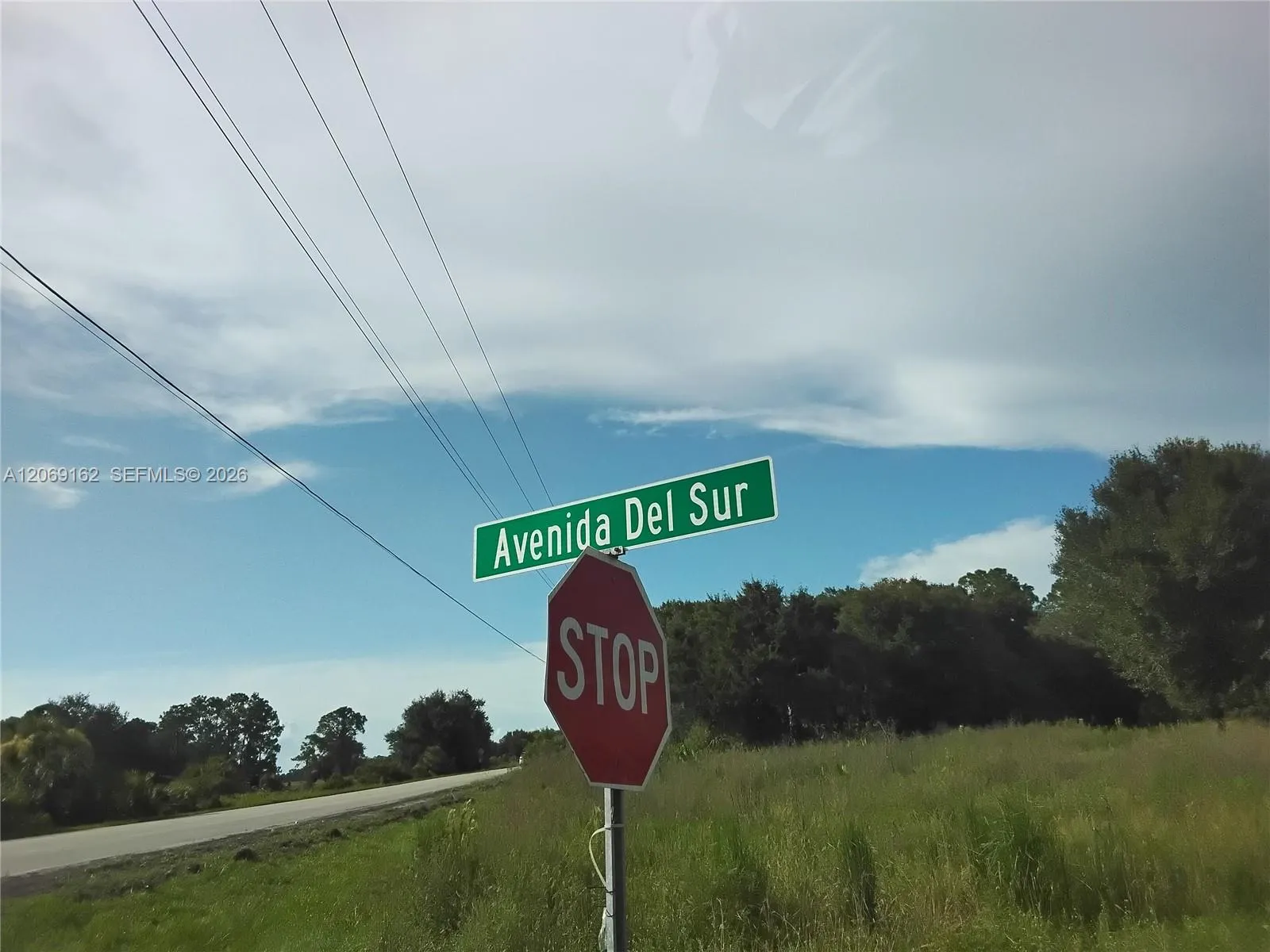 Foto de propiedad en 112 Avenida Del Sur, Clewiston, FL 33440 Clewiston con MLS# 