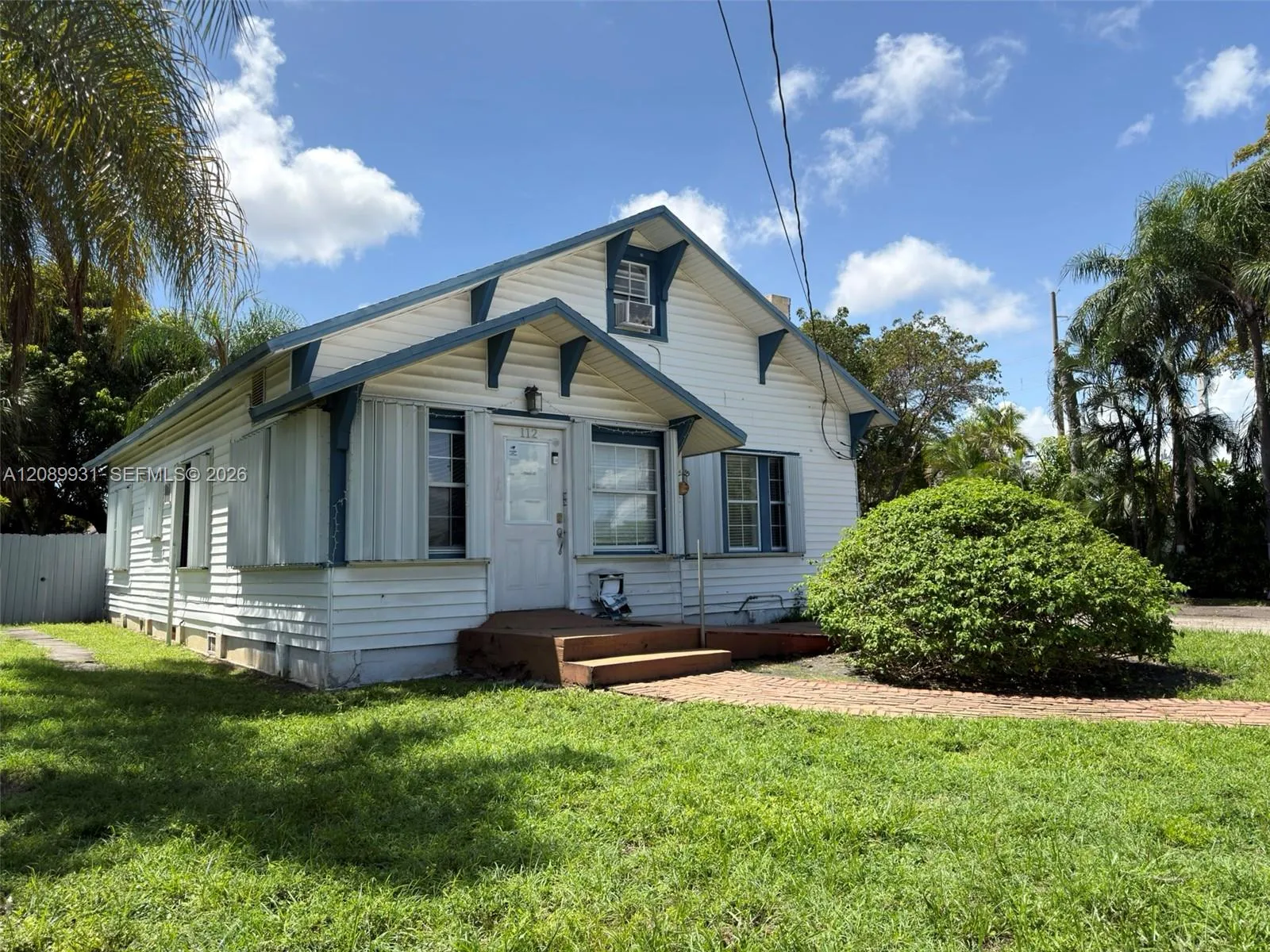 En Venta 112 SE 3rd Street, Hallandale Beach, FL 33009, Hallandale Beach, FL 33009