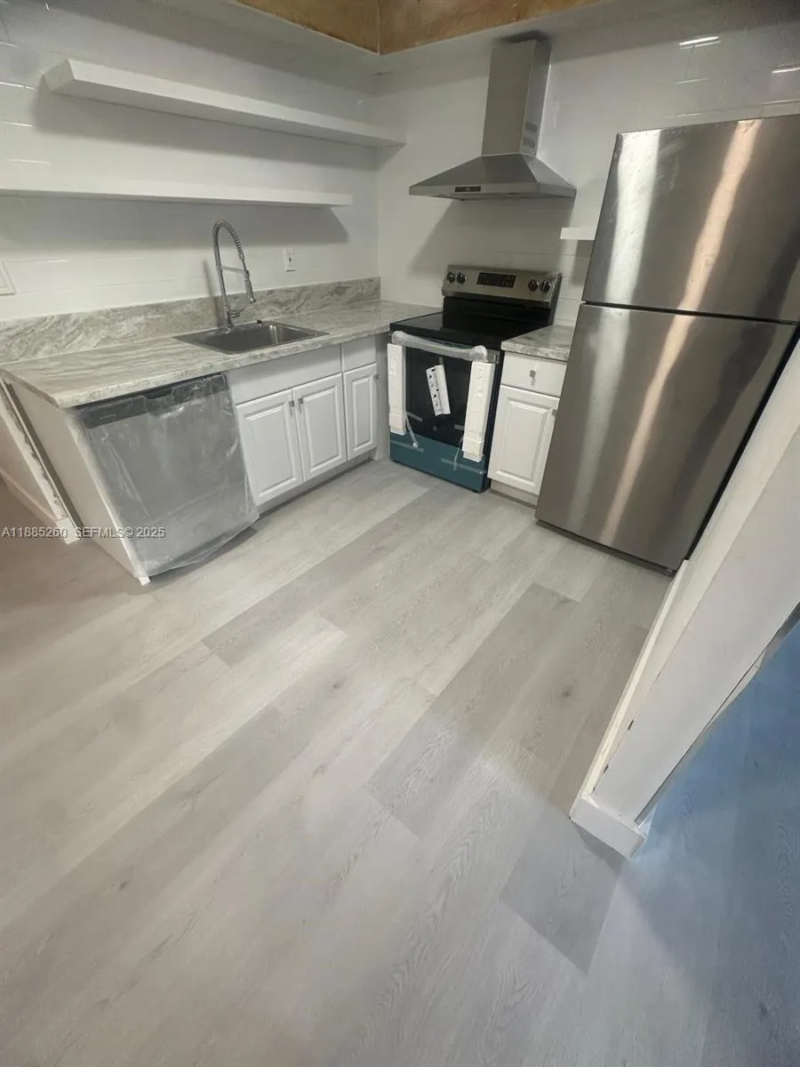 Foto de propiedad en 1120 102nd Street 15, Bay Harbor Islands, FL 33154 Bay Harbor Islands con MLS# 