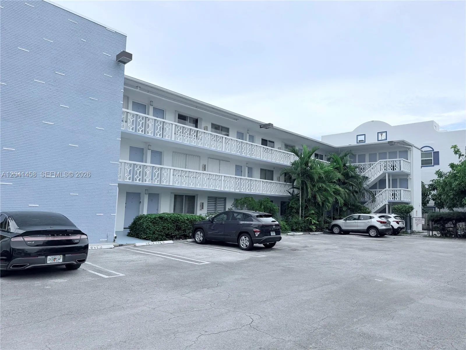 Foto de propiedad en 1120 102nd Street 21, Bay Harbor Islands, FL 33154 Bay Harbor Islands con MLS# 
