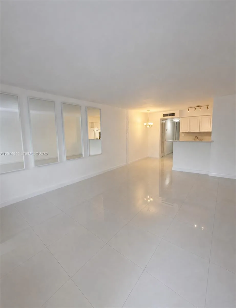 En Venta 1120 102nd Street 4, Bay Harbor Islands, FL 33154, Bay Harbor Islands, FL 33154
