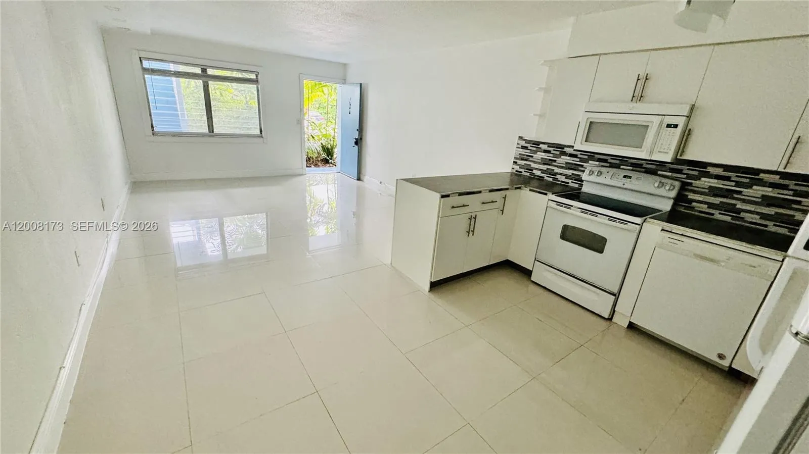 Foto de propiedad en 1120 102nd Street 7, Bay Harbor Islands, FL 33154 Bay Harbor Islands con MLS# 