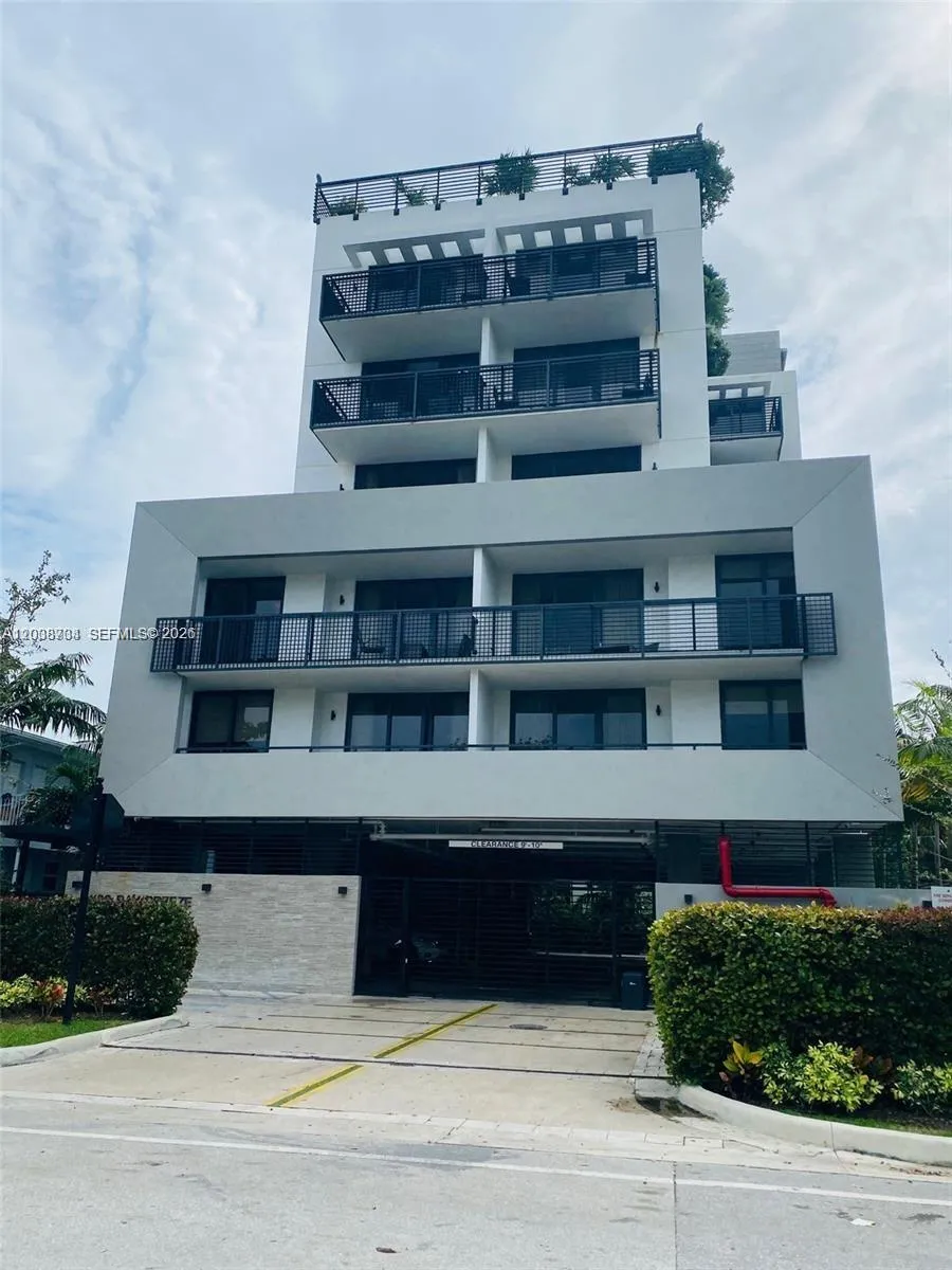 Foto de propiedad en 1120 98th Street 301, Bay Harbor Islands, FL 33154 Bay Harbor Islands con MLS# 