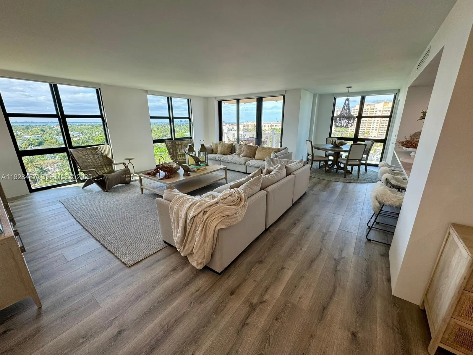Foto de propiedad en 1121 Crandon Boulevard E1001, Key Biscayne, FL 33149 Key Biscayne con MLS# 