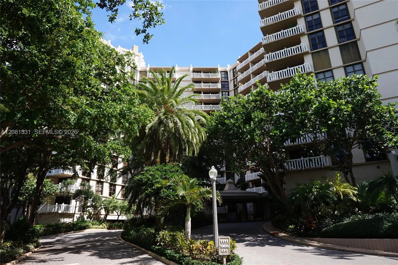 Foto de propiedad en 1121 Crandon Boulevard E1006, Key Biscayne, FL 33149 Key Biscayne con MLS# 