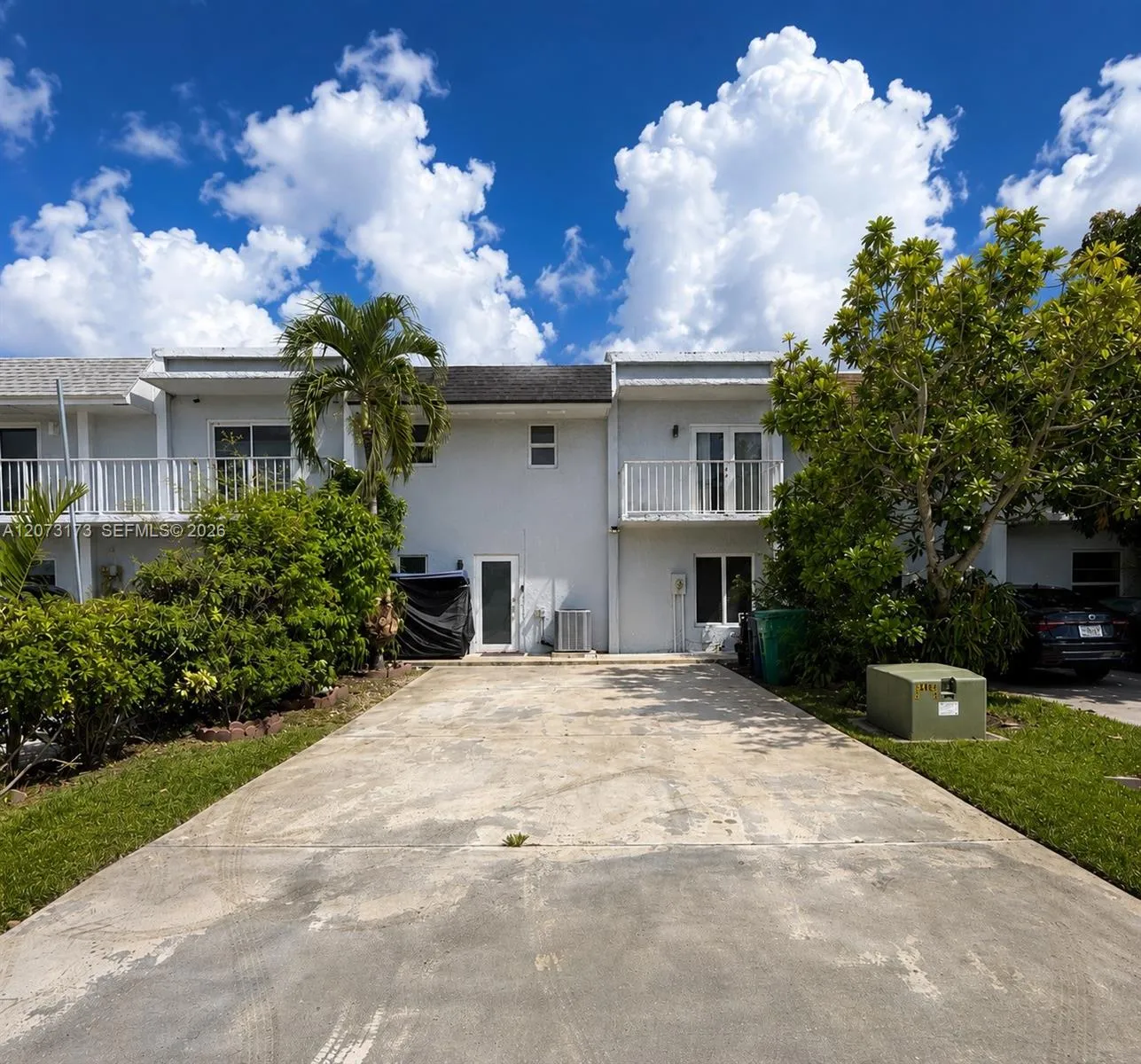 En Venta 11221 SW 33rd Cir Place, Miami, FL 33165, Miami, FL 33165