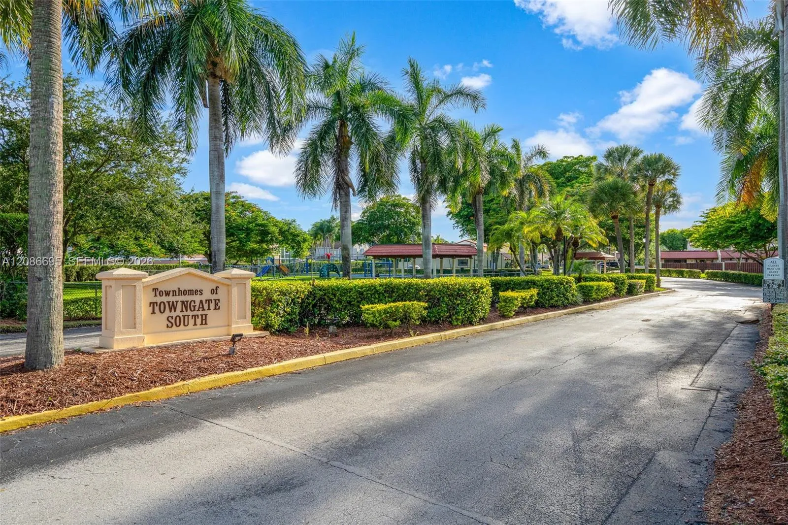 En Renta 11226 SW 117th Court, Miami, FL 33186, Miami, FL 33186
