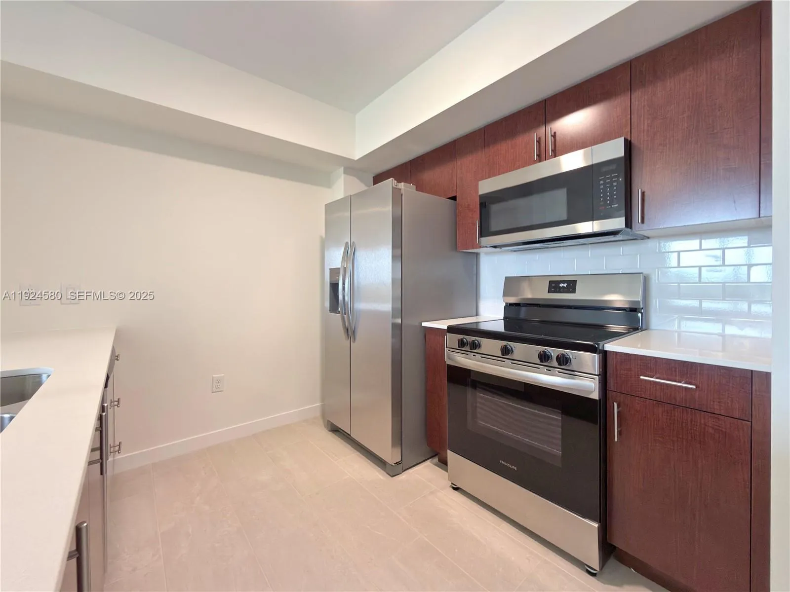 Foto de propiedad en 11239 NW 4th Terrace A1.20, Sweetwater, FL 33172 Sweetwater con MLS# 