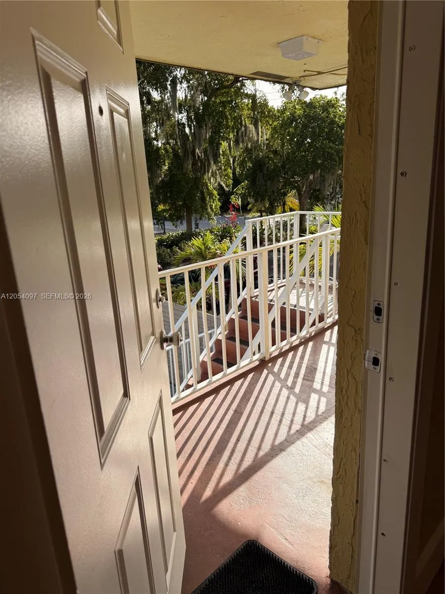 En Venta 1125 NE 16th Place 201, Fort Lauderdale, FL 33305, Fort Lauderdale, FL 33305
