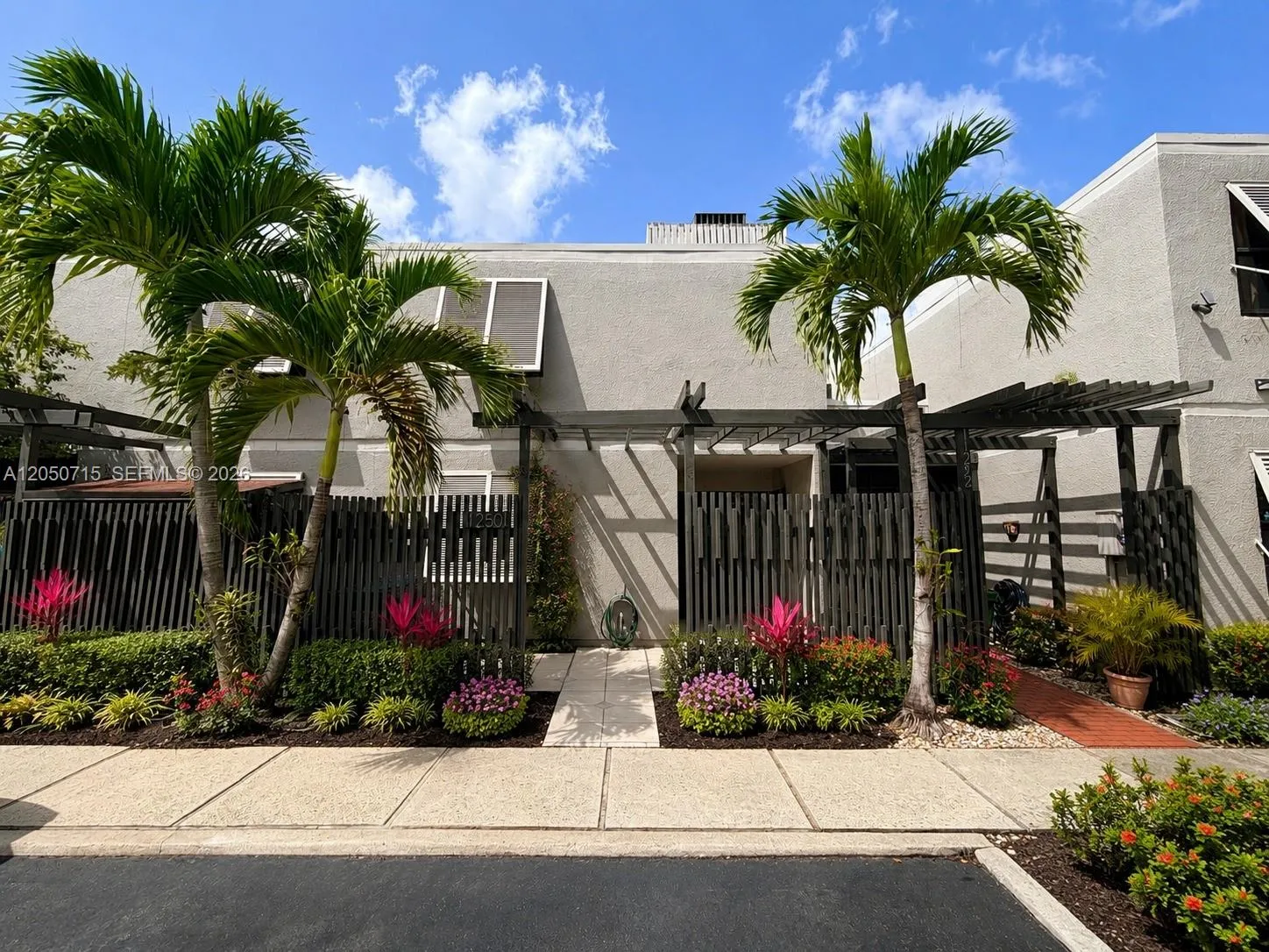 Vendido 11250 NW 14th Court, Pembroke Pines, FL 33026, Pembroke Pines, FL 33026