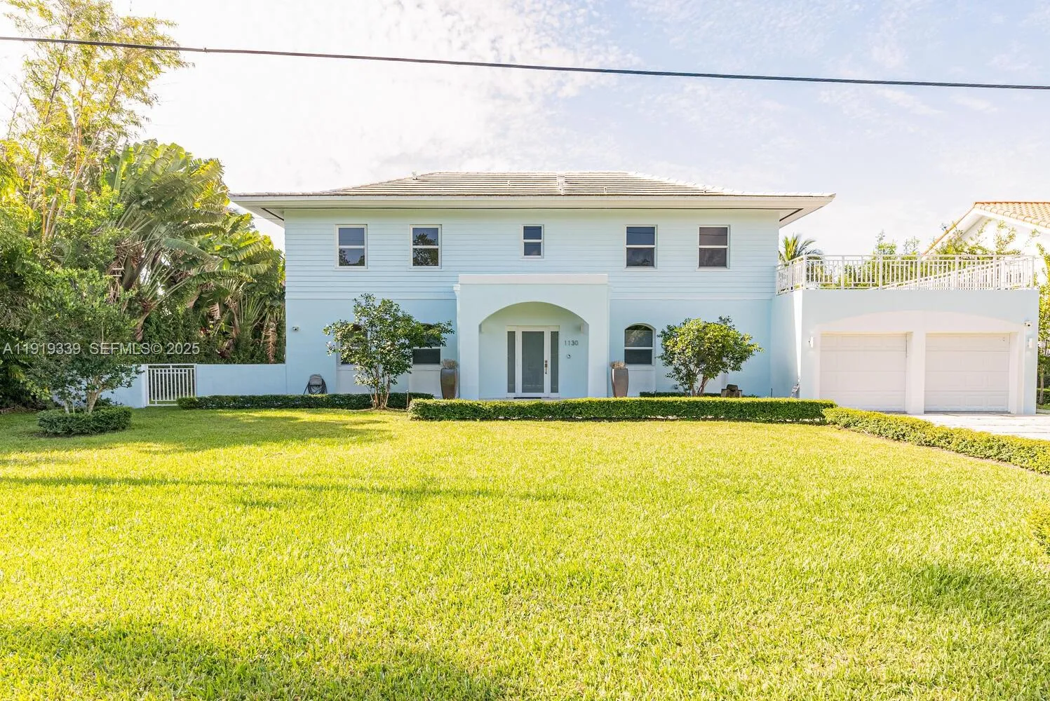 Foto de propiedad en 1130 Lugo Avenue, Coral Gables, FL 33156 Coral Gables con MLS# 