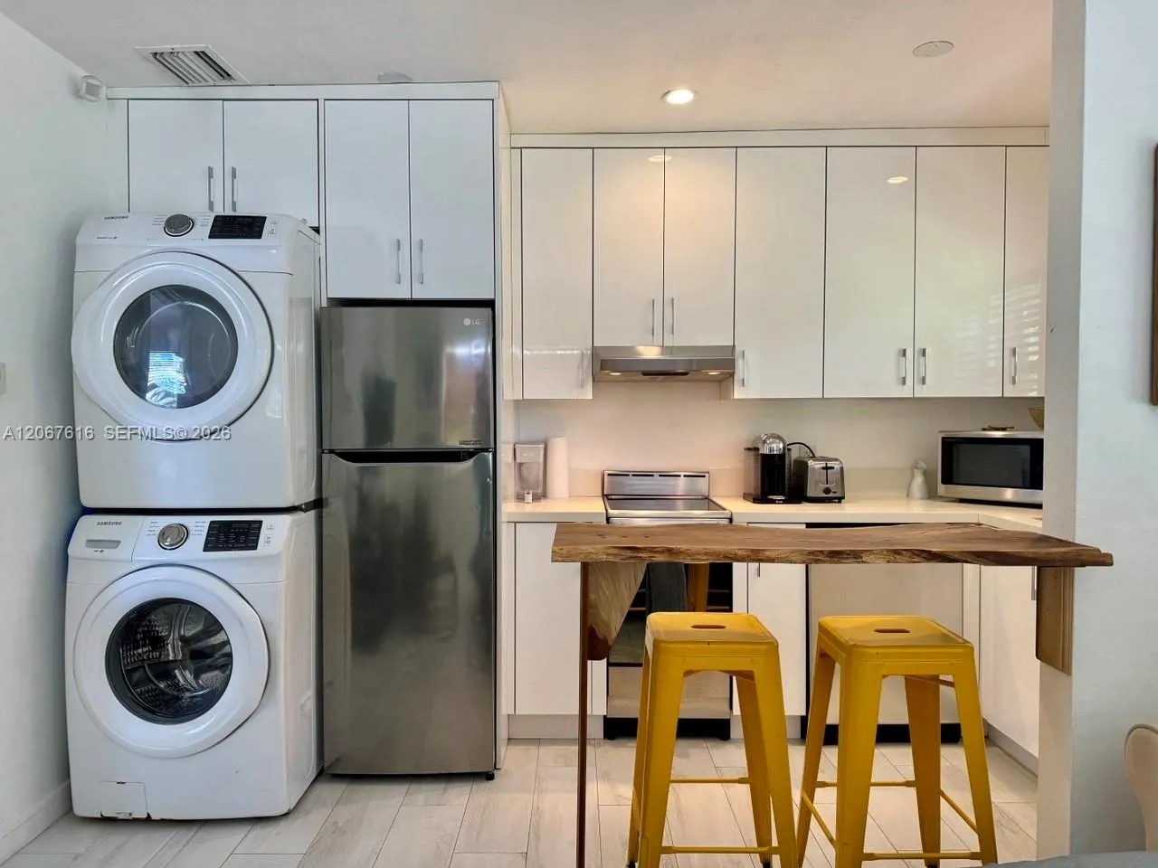 Foto de propiedad en 1130 NE 81st Street 1, Miami, FL 33138 Miami con MLS# 