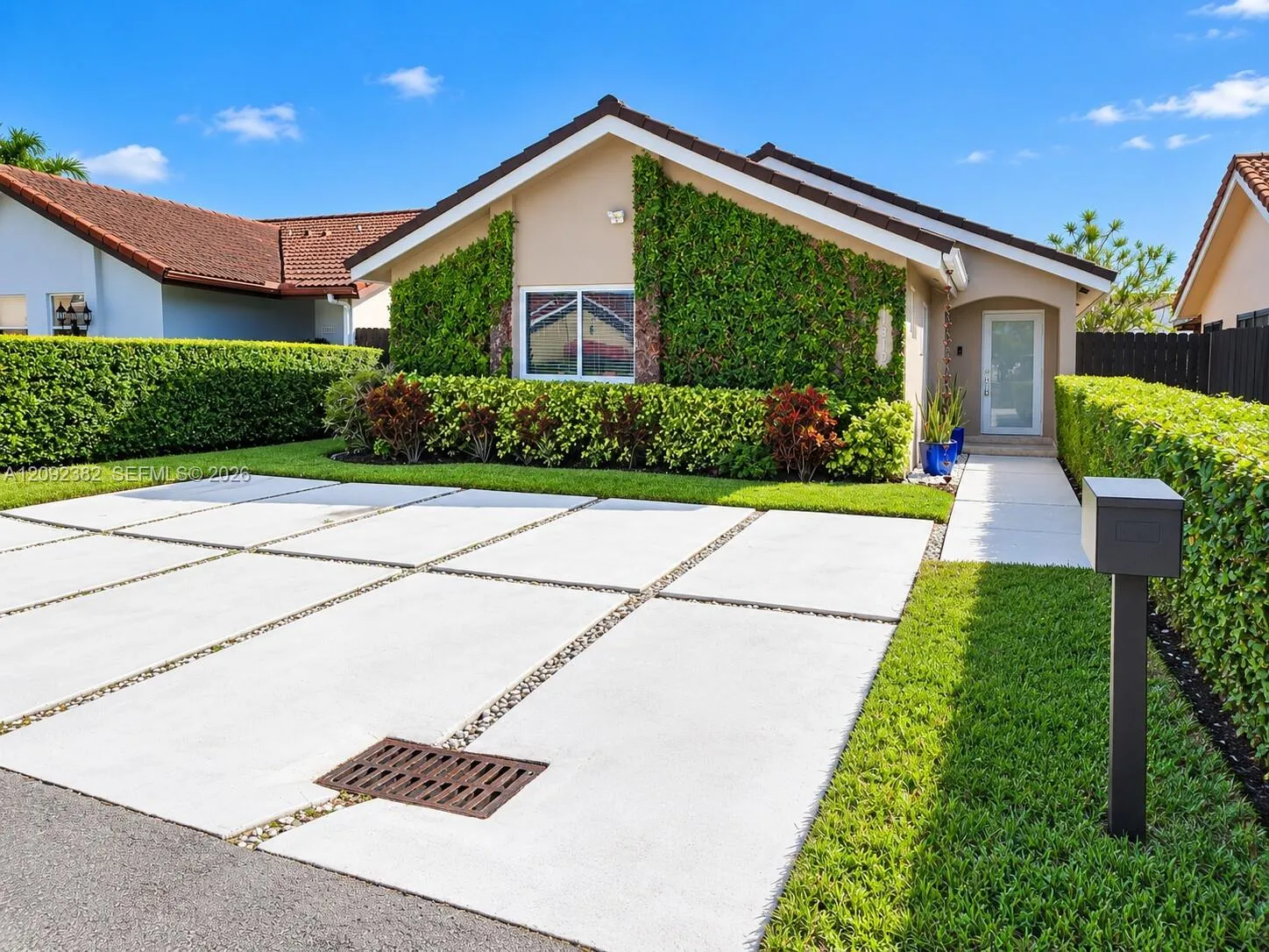 En Venta 11312 SW 25 Terrace, Miami, FL 33165, Miami, FL 33165
