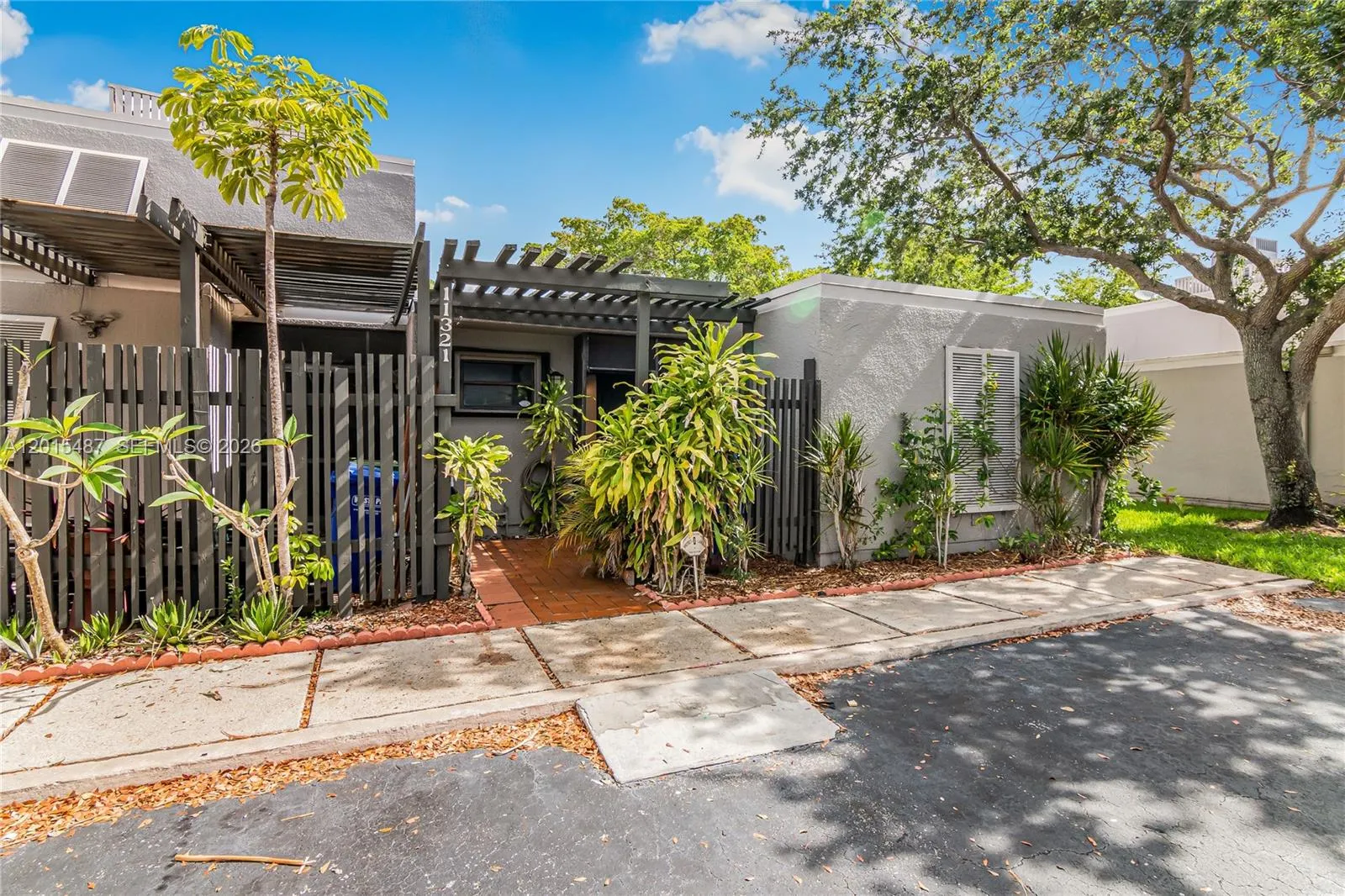 Vendido 11321 NW 16th Court, Pembroke Pines, FL 33026, Pembroke Pines, FL 33026
