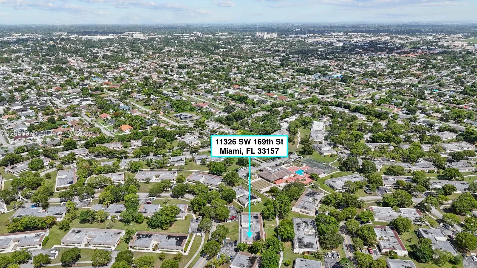 Foto de propiedad en 11326 SW 169th Street V3944, Miami, FL 33157 Miami con MLS# 