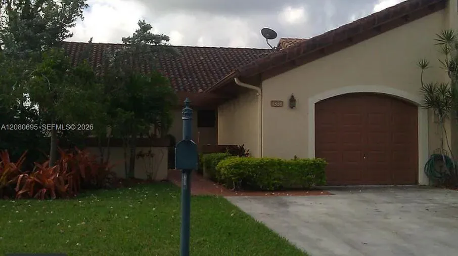 Foto de propiedad en 11336 SW 86th Lane 0, Miami, FL 33173 Miami con MLS# 