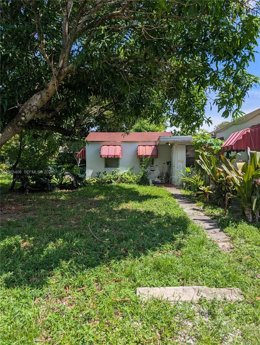 En Venta 11339 Peachtree Drive, Miami, FL 33161, Miami, FL 33161
