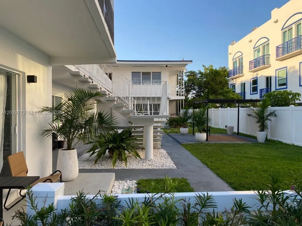 Foto de propiedad en 1135 101st Street 2, Bay Harbor Islands, FL 33154 Bay Harbor Islands con MLS# 