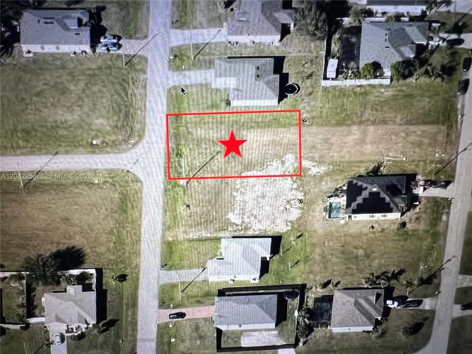 En Venta 1135 NW 12th Place, Cape Coral, FL 33993, Cape Coral, FL 33993