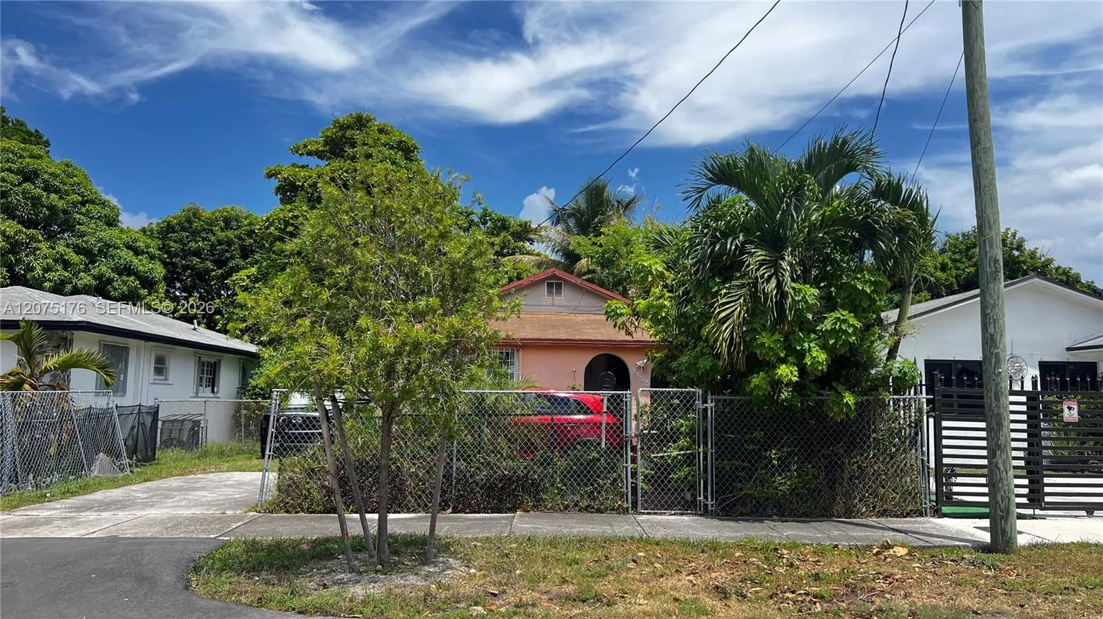 Foto de propiedad en 1135 NW 65th Street, Miami, FL 33150 Miami con MLS# 