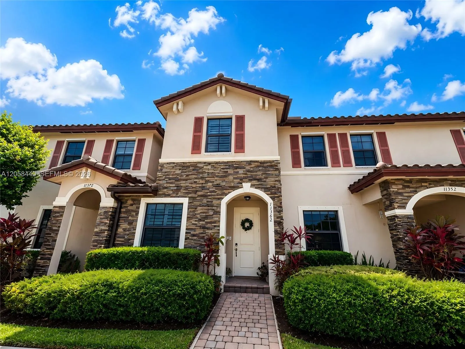 Foto de propiedad en 11362 SW 151st Avenue, Miami, FL 33196 Miami con MLS# 