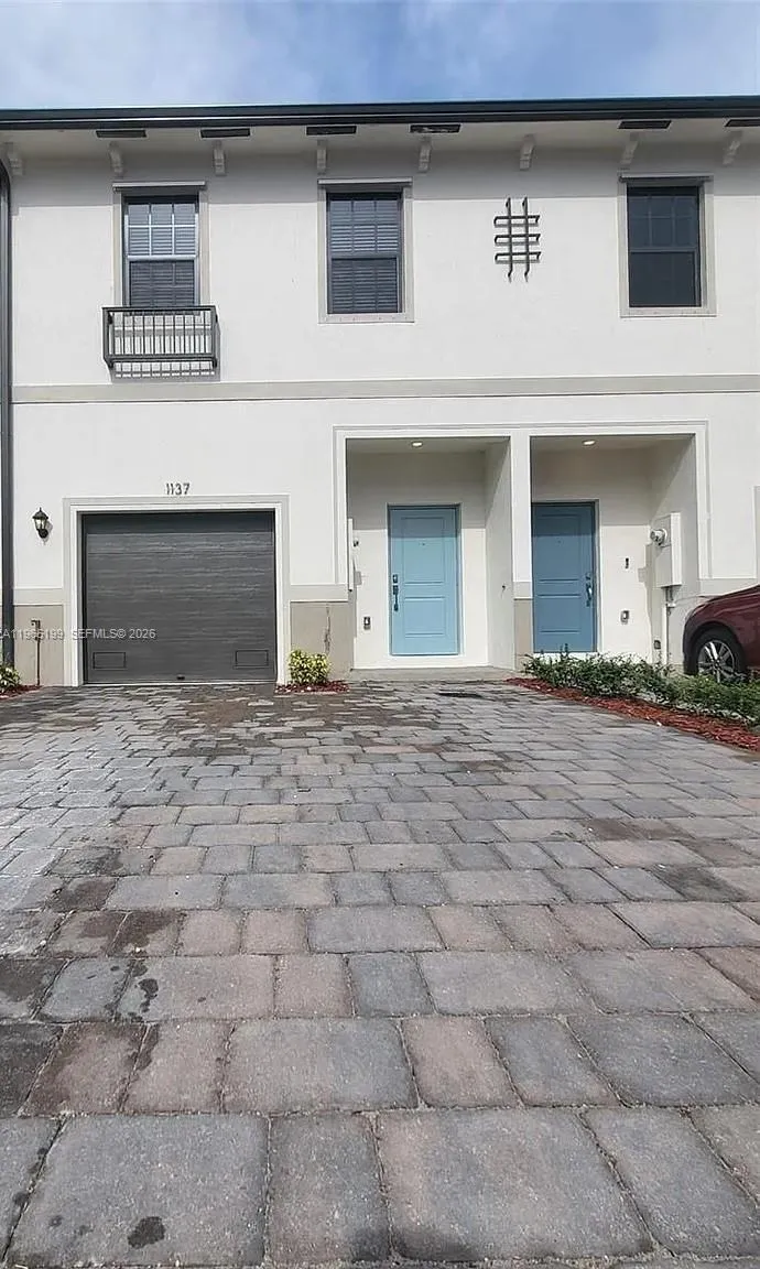 Foto de propiedad en 1137 SW 6th Court, Florida City, FL 33034 Florida City con MLS# 
