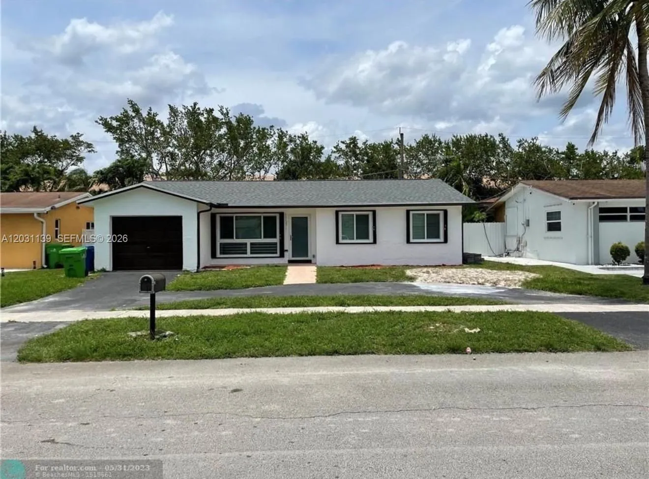 Foto de propiedad en 11371 NW 32nd Manor, Sunrise, FL 33323 Sunrise con MLS# 