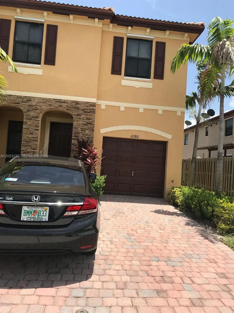 Alquilada 11380 SW 233rd Street, Homestead, FL 33032, Homestead, FL 33032