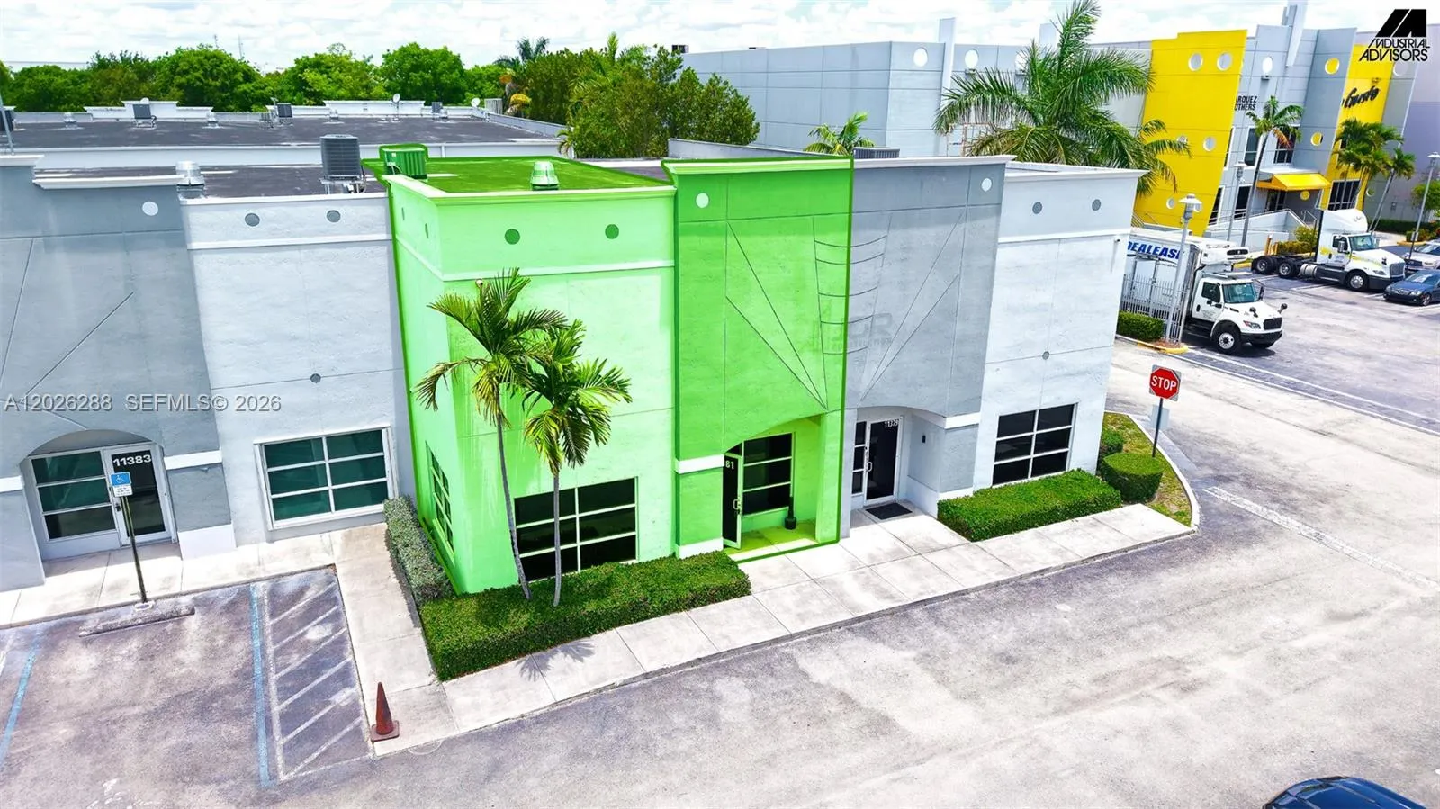 Foto de propiedad en 11381 NW 122nd Street 10, Medley, FL 33178 Medley con MLS# 
