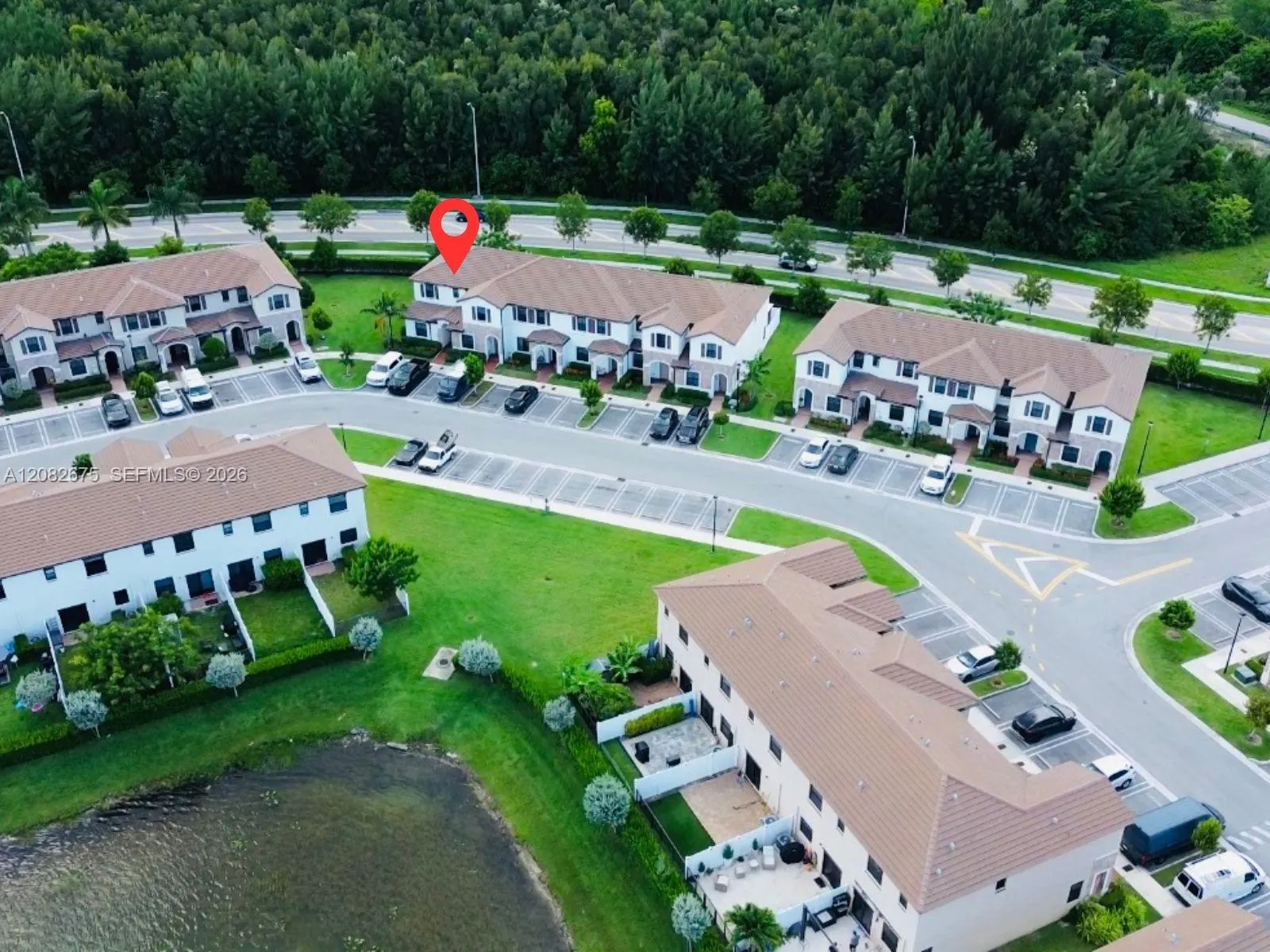 Foto de propiedad en 11388 W 34th Way, Hialeah, FL 33018 Hialeah con MLS# 