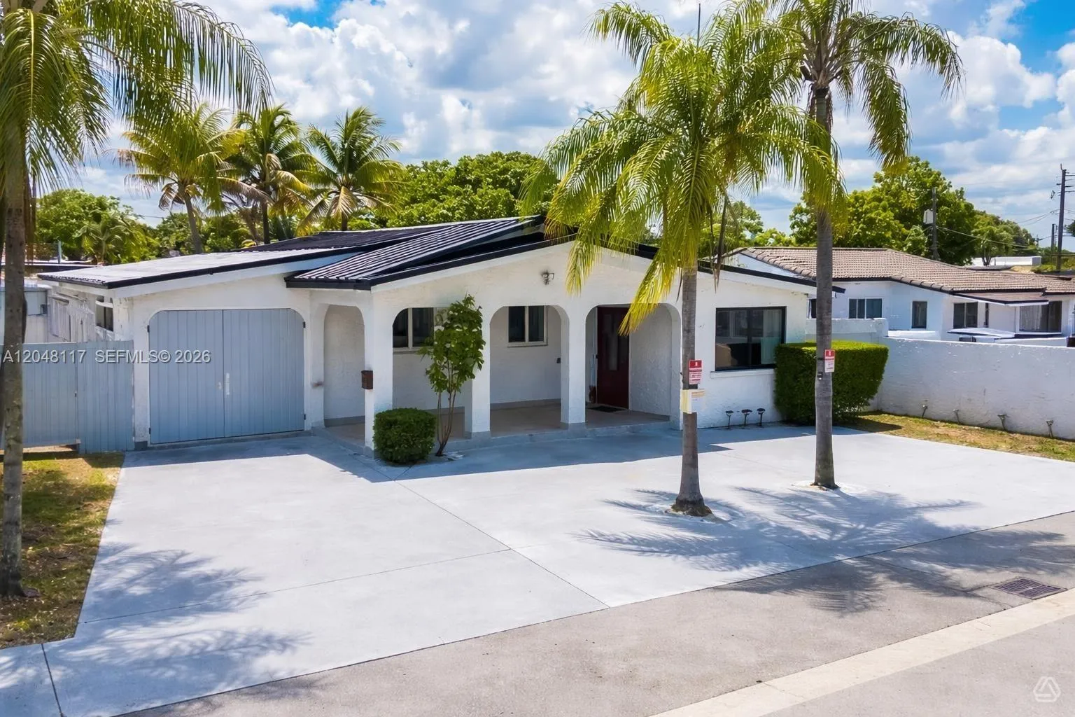Foto de propiedad en 114 SW 57th Court, Miami, FL 33144 Miami con MLS# 
