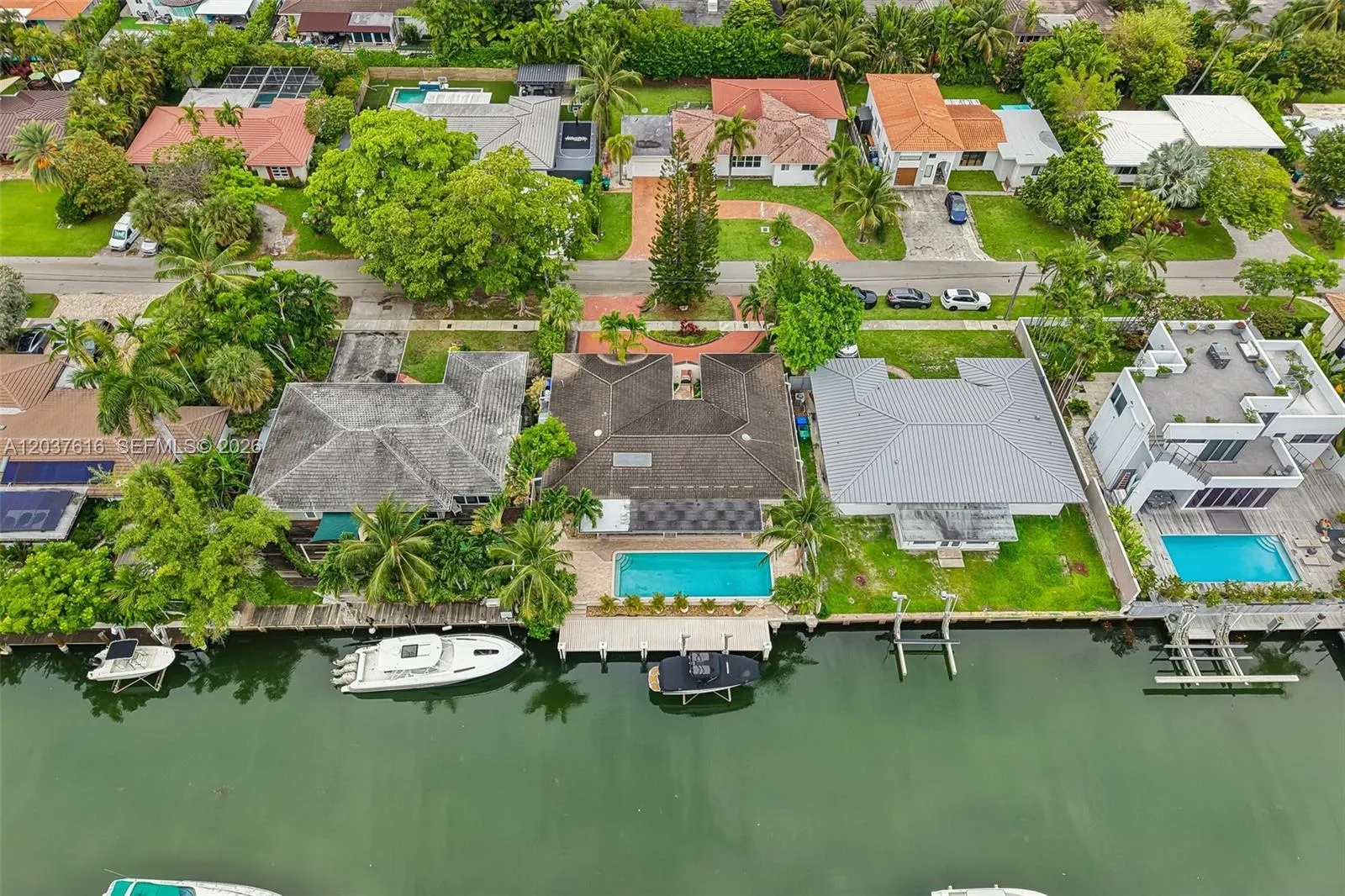 Vendido 1140 NE 87th Street, Miami, FL 33138, Miami, FL 33138