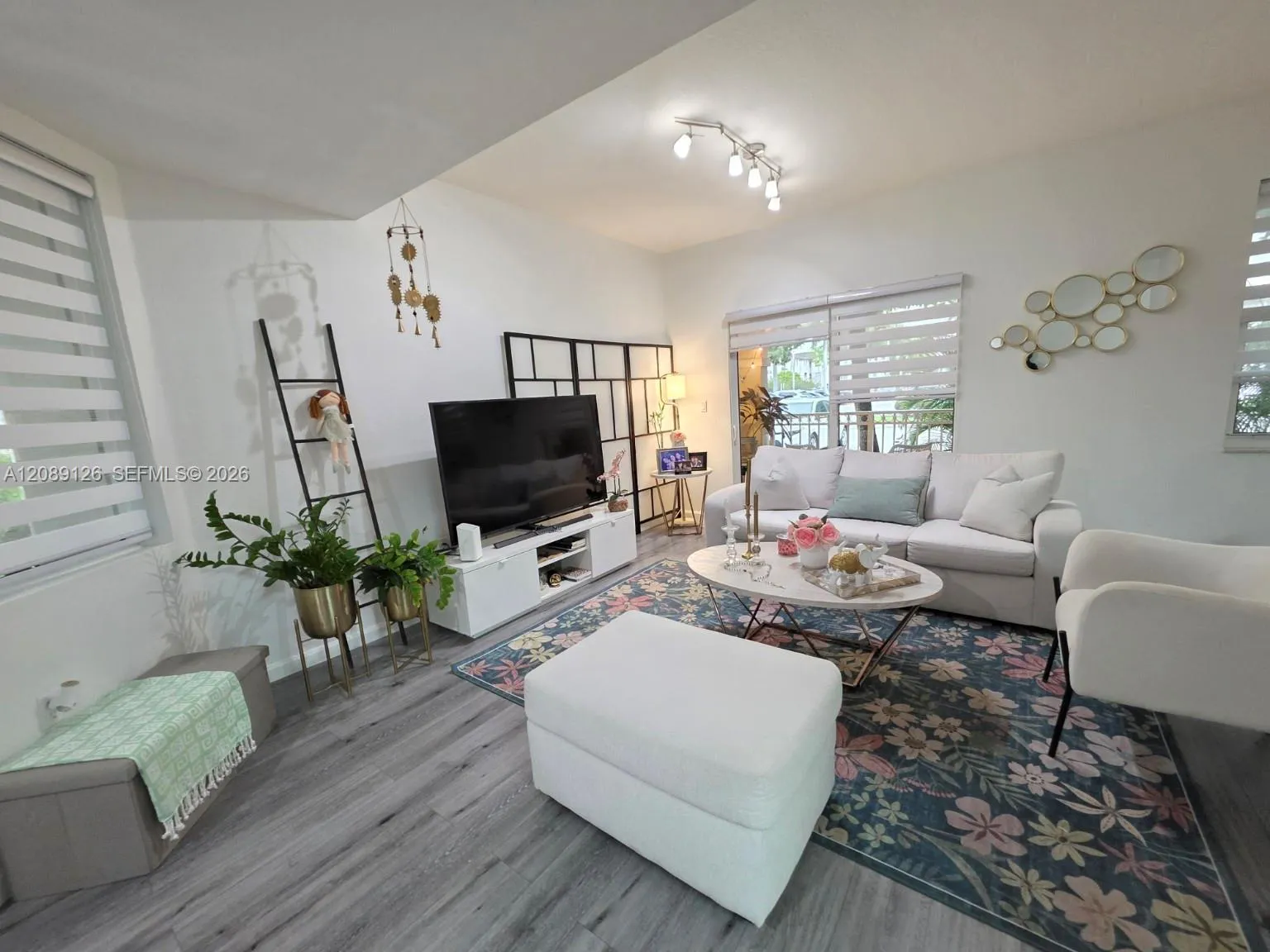 Foto de propiedad en 11403 NW 89th Street 111, Doral, FL 33178 Doral con MLS# 