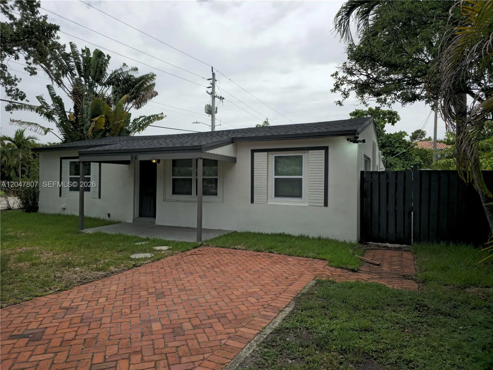 Foto de propiedad en 1141 SW 8th Terrace, Fort Lauderdale, FL 33315 Fort Lauderdale con MLS# 