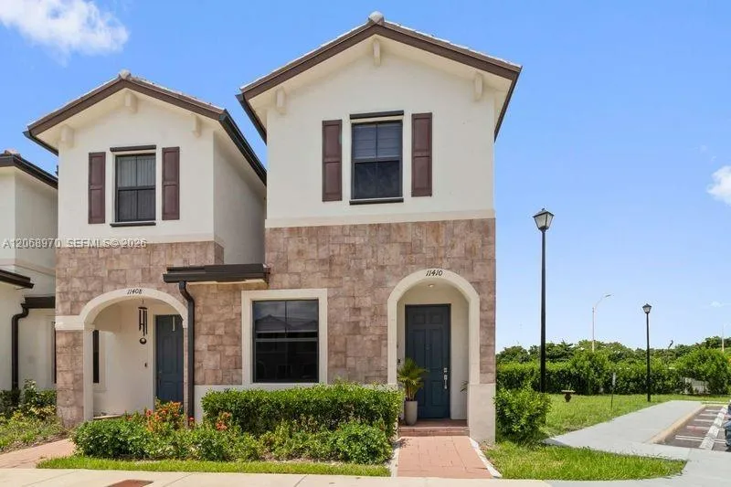 En Venta 11410 W 34th Way, Hialeah, FL 33018, Hialeah, FL 33018