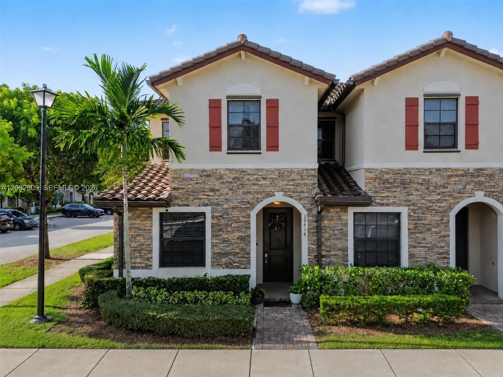 Foto de propiedad en 11416 SW 248th Terrace, Homestead, FL 33032 Homestead con MLS# 