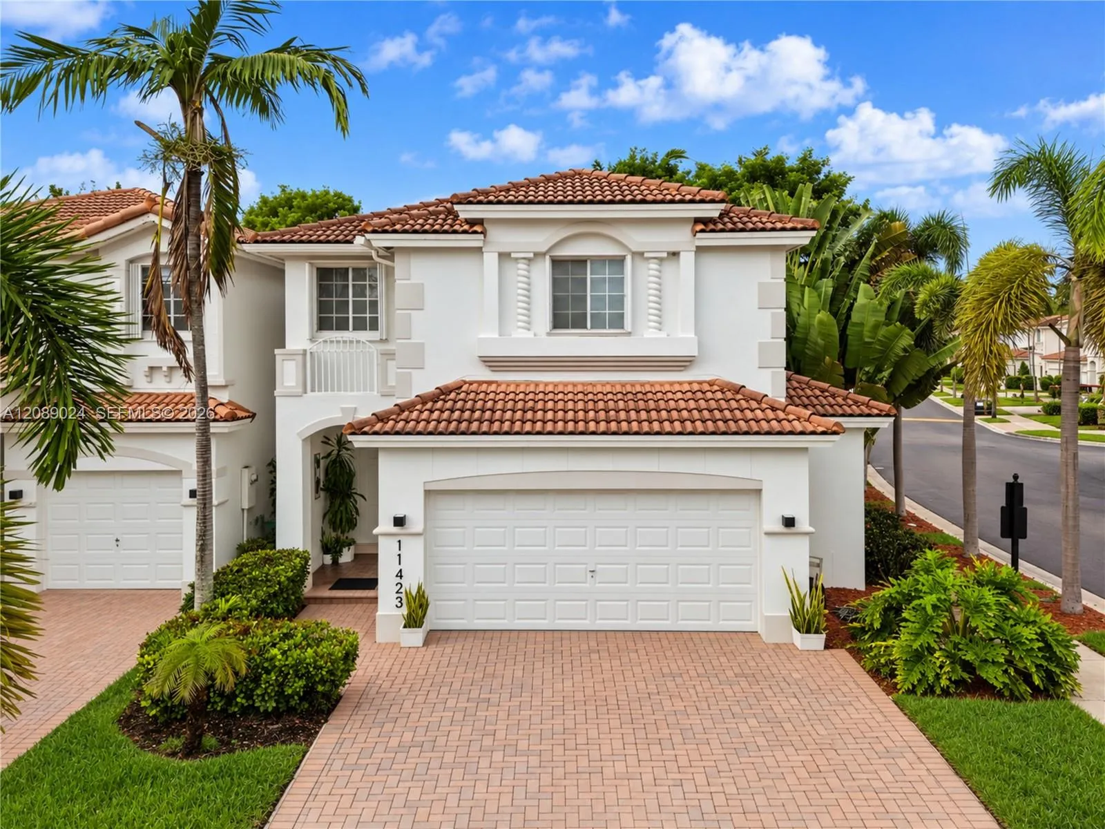 En Venta 11423 NW 69th Terrace, Doral, FL 33178, Doral, FL 33178
