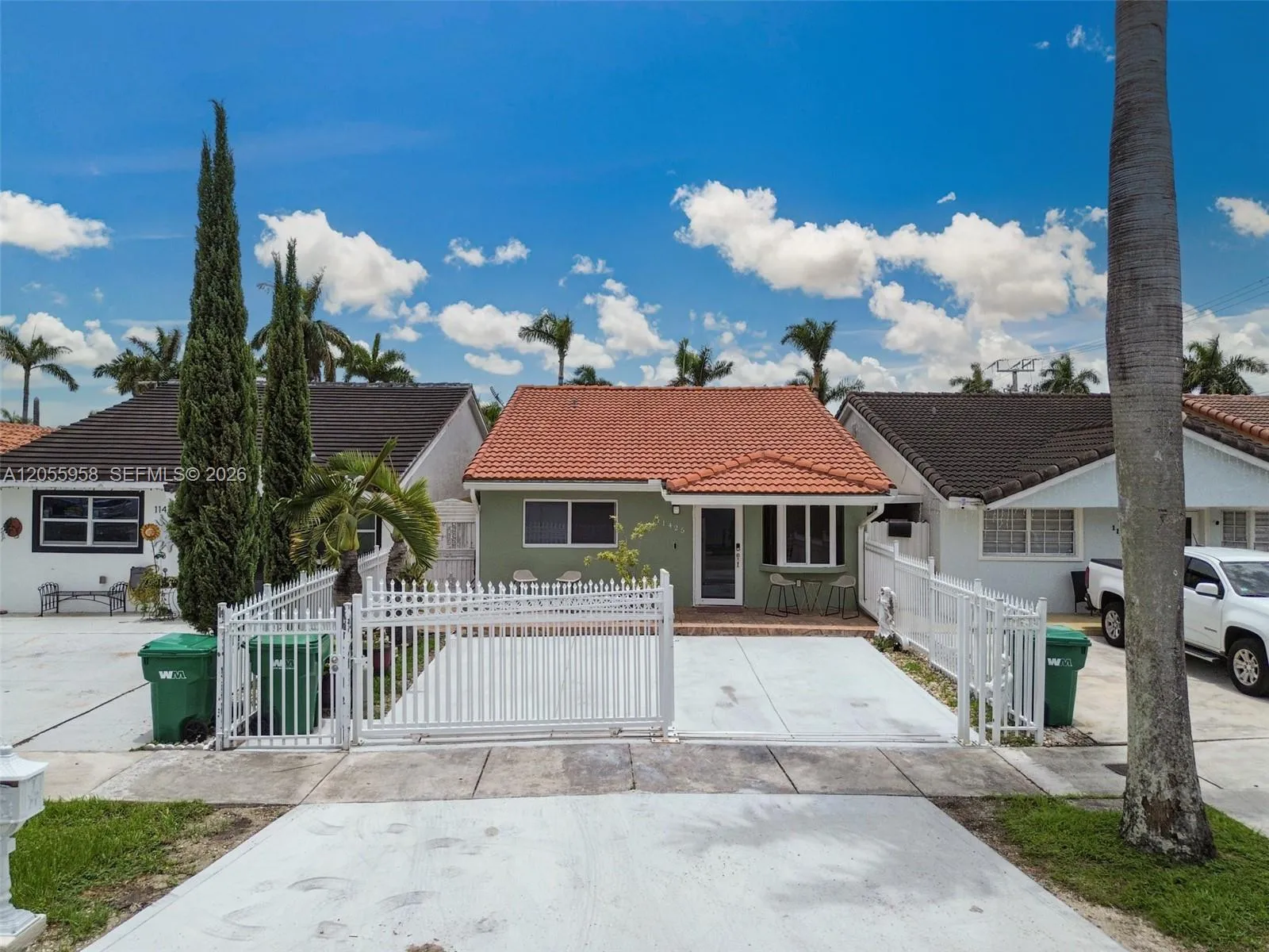 Foto de propiedad en 11425 NW 88th Court, Hialeah Gardens, FL 33018 Hialeah Gardens con MLS# 