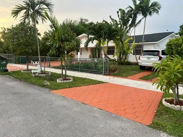 En Renta 11461 SW 193rd Street 0, Miami, FL 33157, Miami, FL 33157