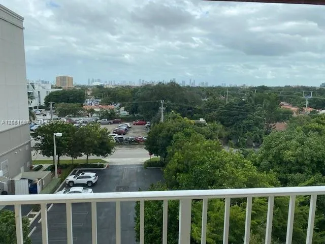 Foto de propiedad en 115 SW 42nd Avenue 504, Miami, FL 33134 Miami con MLS# 