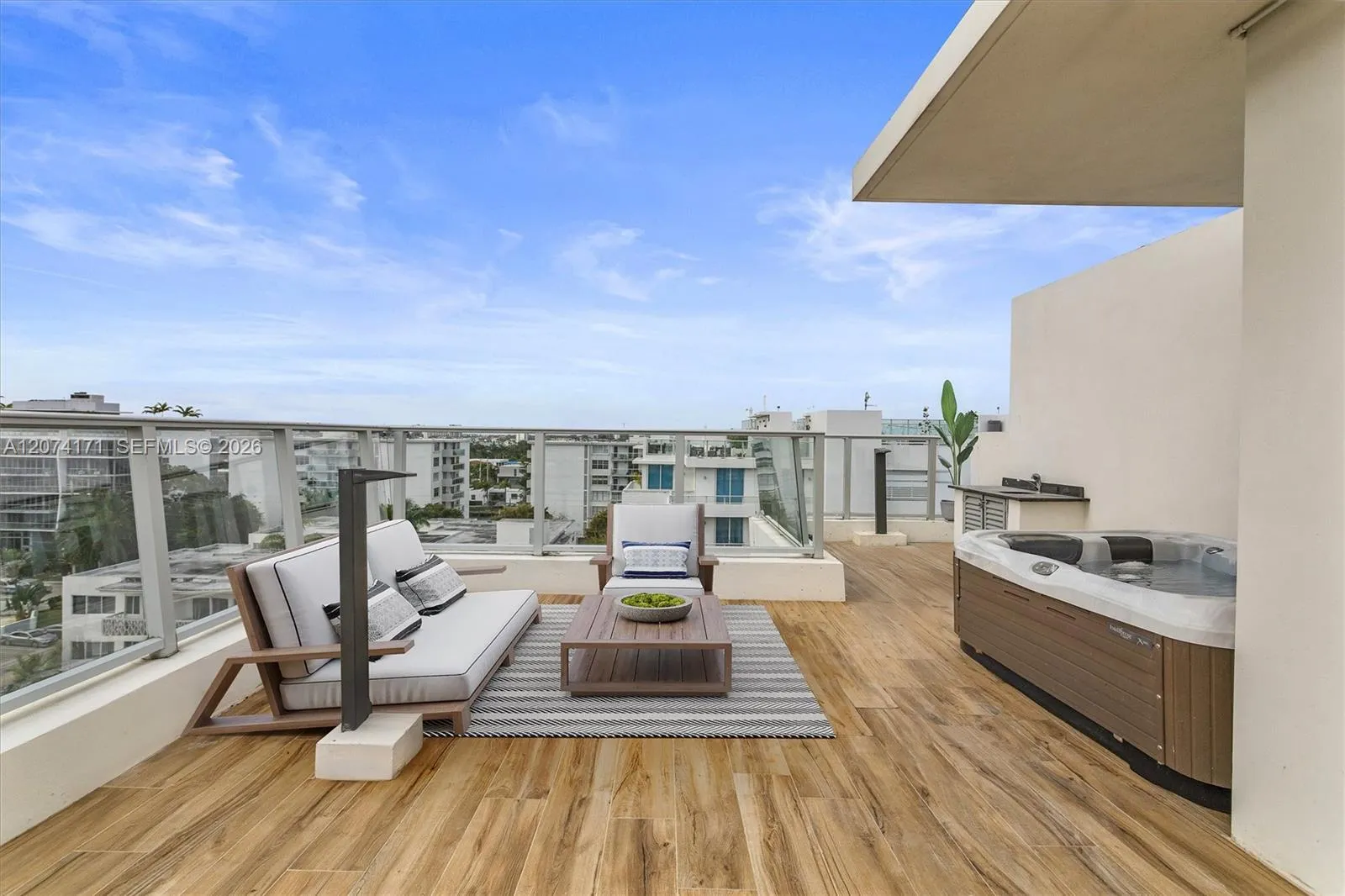 En Venta 1150 101st Street 702, Bay Harbor Islands, FL 33154, Bay Harbor Islands, FL 33154