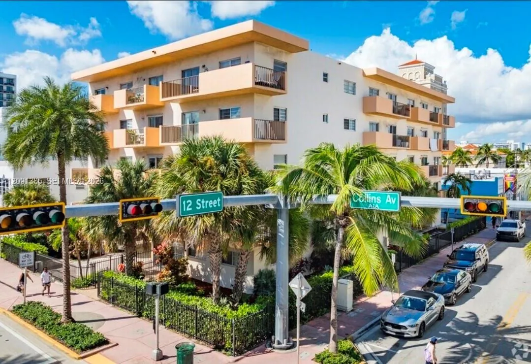 Foto de propiedad en 1150 Collins Avenue 404, Miami Beach, FL 33139 Miami Beach con MLS# 