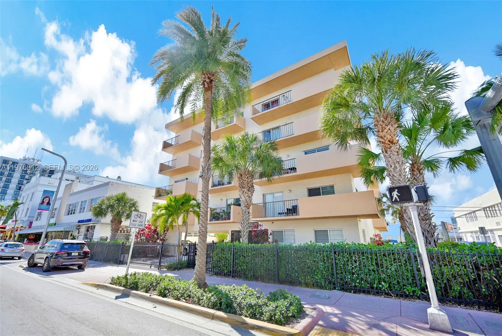 Foto de propiedad en 1150 Collins Avenue 405, Miami Beach, FL 33139 Miami Beach con MLS# 