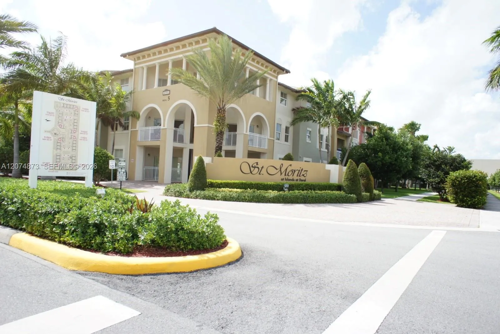 Foto de propiedad en 11503 NW 89th Street 105, Doral, FL 33178 Doral con MLS# 