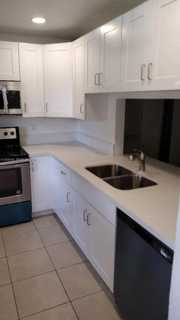 En Renta 1151 NE 210th Terrace 1151, Miami, FL 33179, Miami, FL 33179