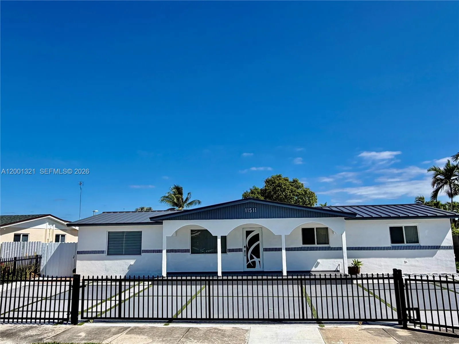 Foto de propiedad en 11511 SW 180th Street, Miami, FL 33157 Miami con MLS# 
