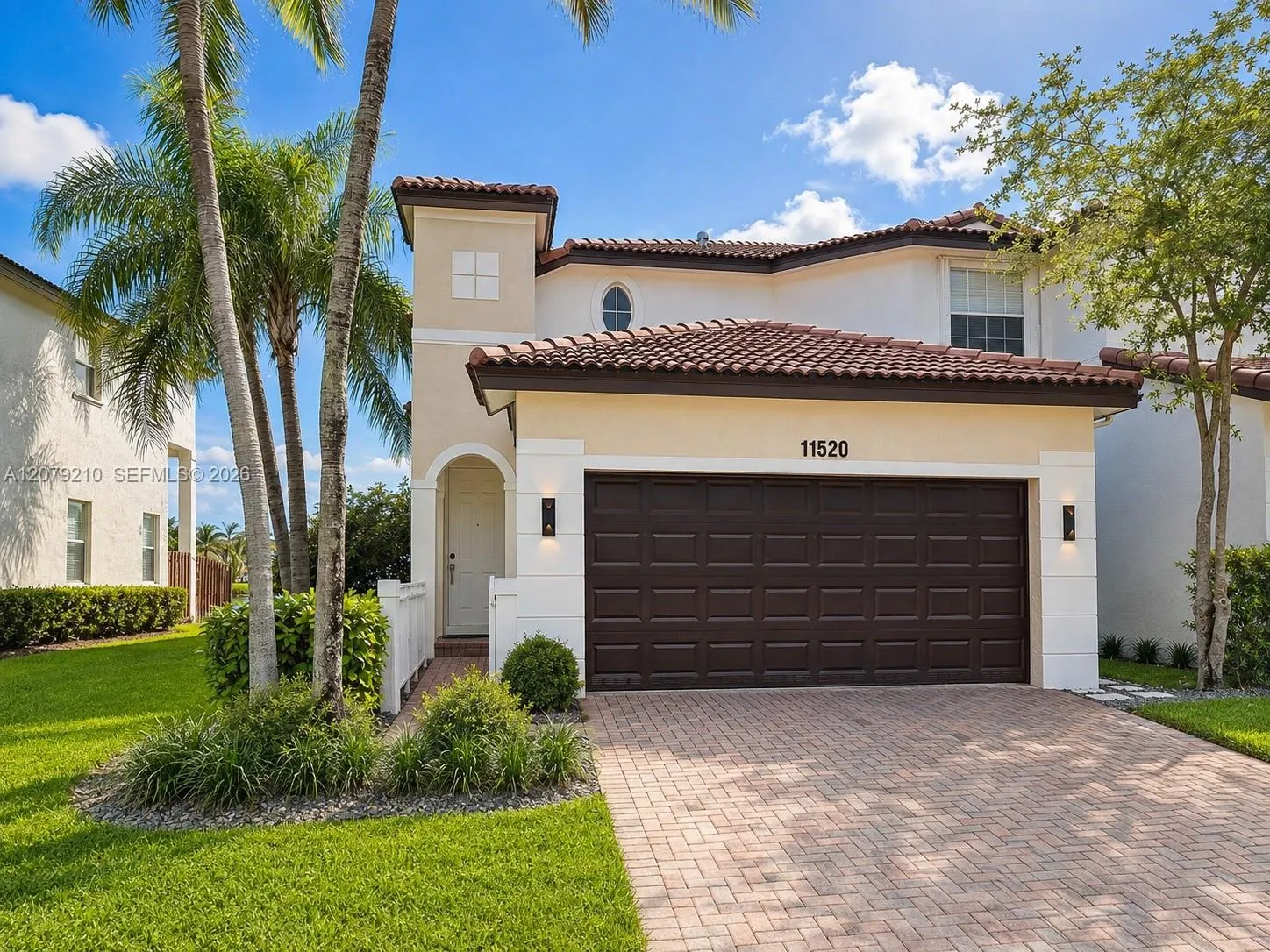 Foto de propiedad en 11520 NW 79th Lane, Doral, FL 33178 Doral con MLS# 