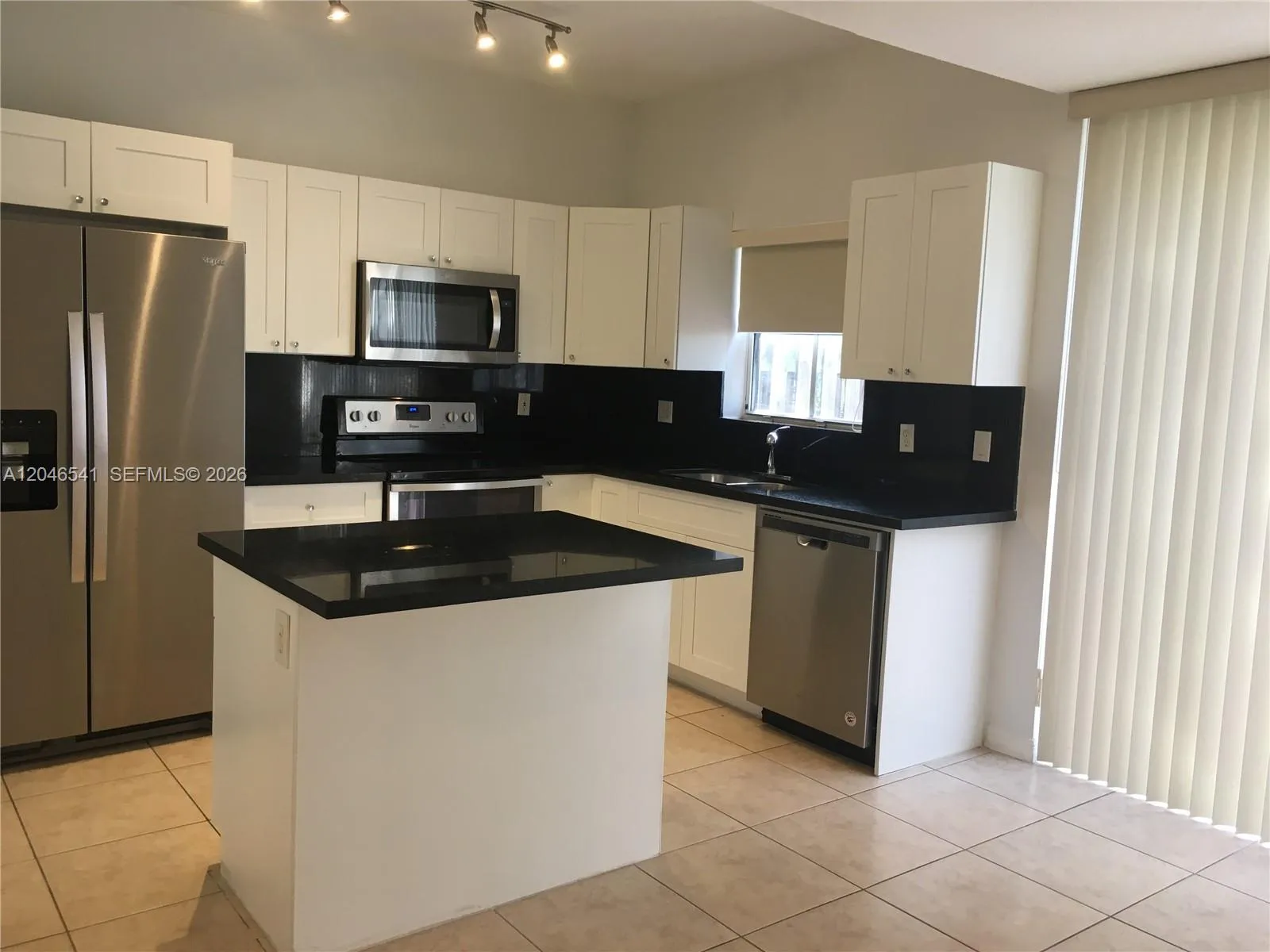 Foto de propiedad en 11528 NW 60th Terrace 477, Doral, FL 33178 Doral con MLS# 