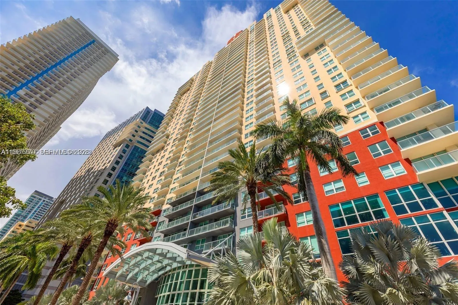 Foto de propiedad en 1155 Brickell Bay Drive 1008, Miami, FL 33131 Miami con MLS#