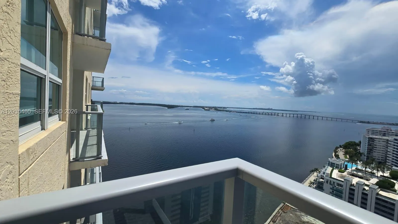 Foto de propiedad en 1155 Brickell Bay Drive 2507, Miami, FL 33131 Miami con MLS#
